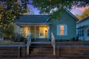 323 S Columbia St in Gastonia, NC - Building Photo