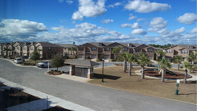 8727 Brown Pelican Cir in Navarre, FL - Building Photo - Building Photo