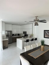 1307 Camellia Cir in Weston, FL - Building Photo - Building Photo