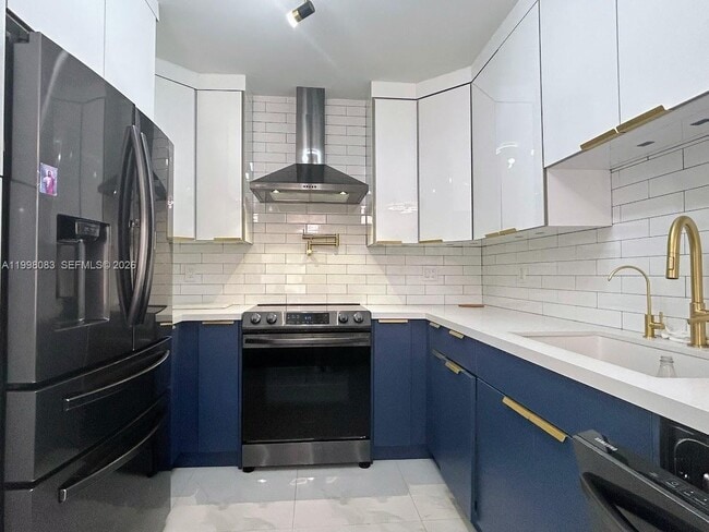 16082 NE 9th Ct in North Miami Beach, FL - Building Photo - Building Photo