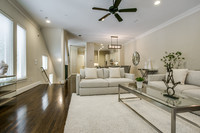 Holland Avenue Townhomes in Dallas, TX - Foto de edificio - Building Photo