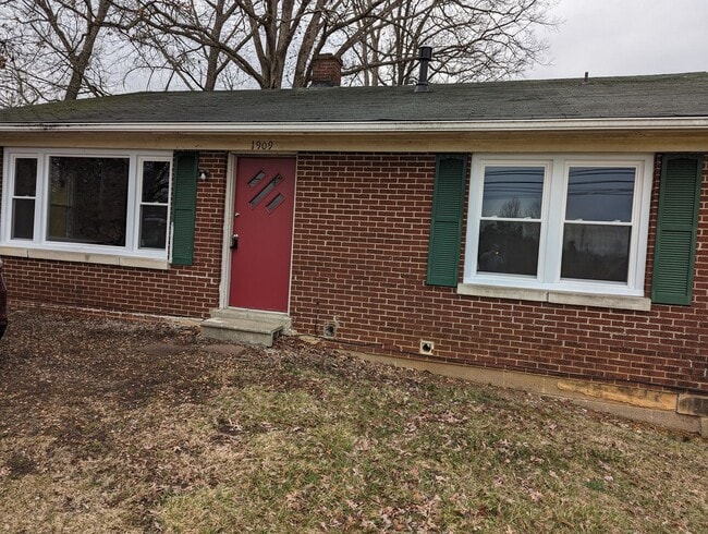 property at 1909 W Vine St