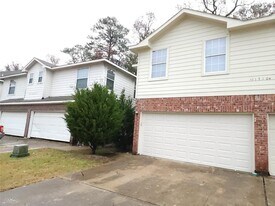 11710 Chetman Dr in Houston, TX - Building Photo