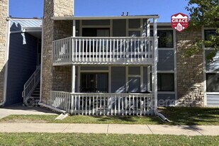 8335 E Fairmount Dr in Denver, CO - Building Photo