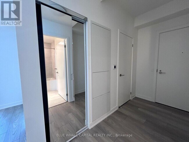 120 Broadway Ave in Toronto, ON - Building Photo - Building Photo