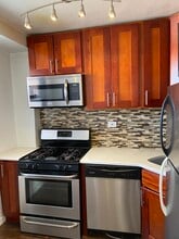 6125 98th St, Unit 1L in Rego Park, NY - Building Photo - Building Photo