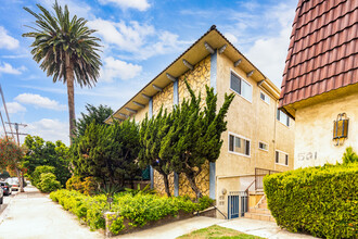 441 Raymond Ave in Santa Monica, CA - Building Photo - Primary Photo