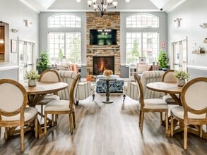 Laurel Green in Mount Laurel, NJ - Building Photo - Building Photo