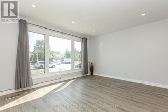 1229 Maitland Ave in Ottawa, ON - Building Photo - Building Photo