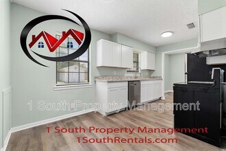 6925 Colonial Terrace in Mobile, AL - Building Photo - Building Photo
