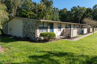 Mosswood in Winter Springs, FL - Building Photo