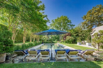 561 Sagg Main St in Sagaponack, NY - Building Photo - Building Photo