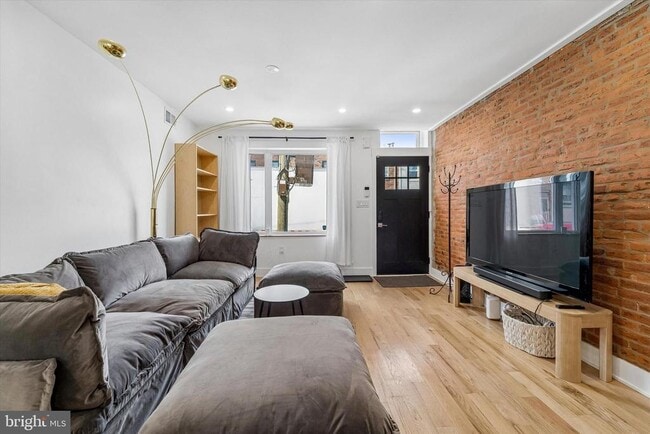 property at 2565 Tulip St