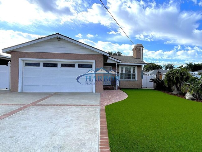 property at 1226 W Don St