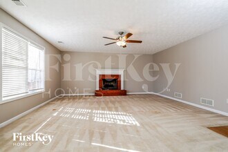 4208 Webb Meadows Dr in Loganville, GA - Foto de edificio - Building Photo