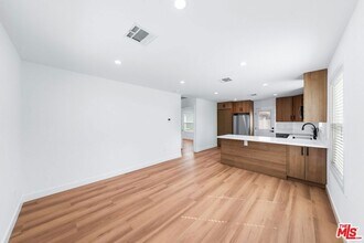 1258 Mariposa St in Glendale, CA - Building Photo - Building Photo