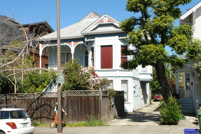 2009 Hearst Ave in Berkeley, CA - Building Photo - Building Photo