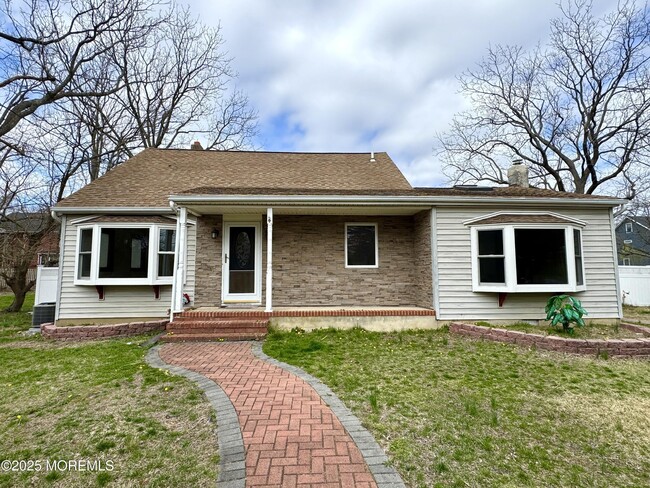 property at 11 Oliver St