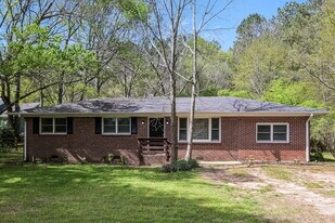 344 Dillard Dr in Monroe, GA - Building Photo
