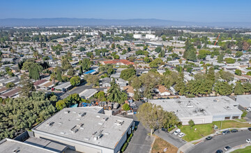 Casa Del Lago Mobile Home Park in San Jose, CA - Building Photo - Building Photo