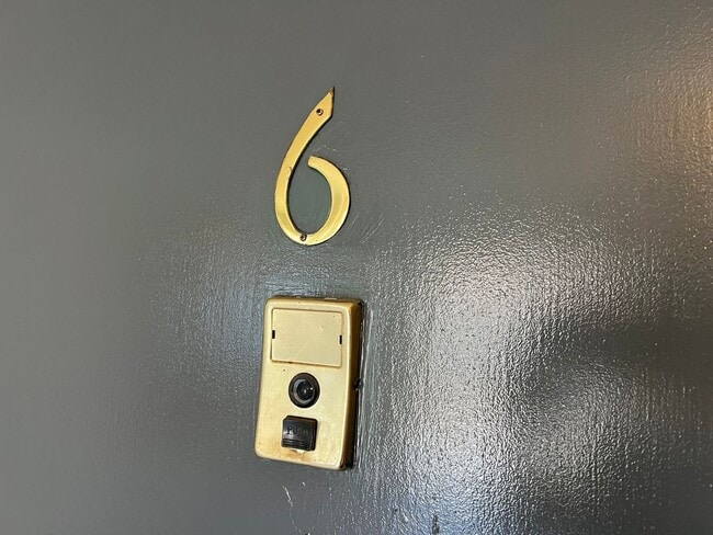 3359 Mentone Ave, Unit 6 in Los Angeles, CA - Building Photo - Building Photo