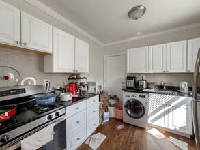 3845 N Greenview in Chicago, IL - Building Photo - Building Photo