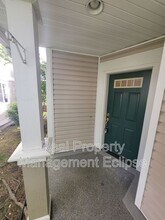 13009 NE 182nd Pl in Bothell, WA - Building Photo - Building Photo
