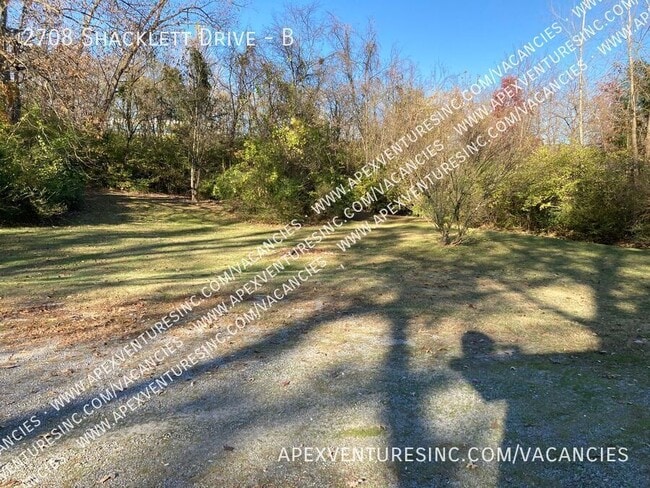 2708 Shacklett Dr in Nashville, TN - Building Photo - Building Photo