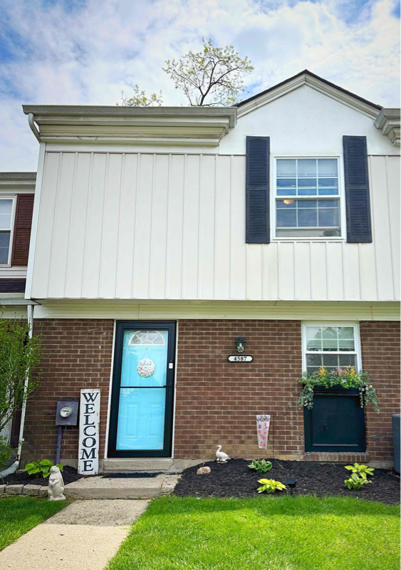 property at 4587 Timberline Ct