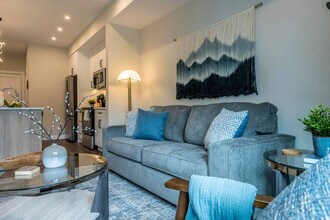 901-907 7 St N in Golden, BC - Building Photo - Building Photo