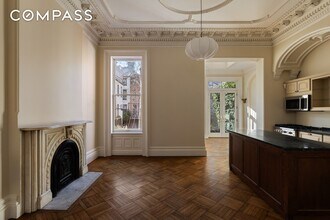 216 Carlton Ave in Brooklyn, NY - Building Photo - Building Photo