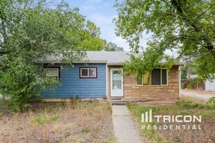 1904 S Sheridan Ave in Colorado Springs, CO - Building Photo