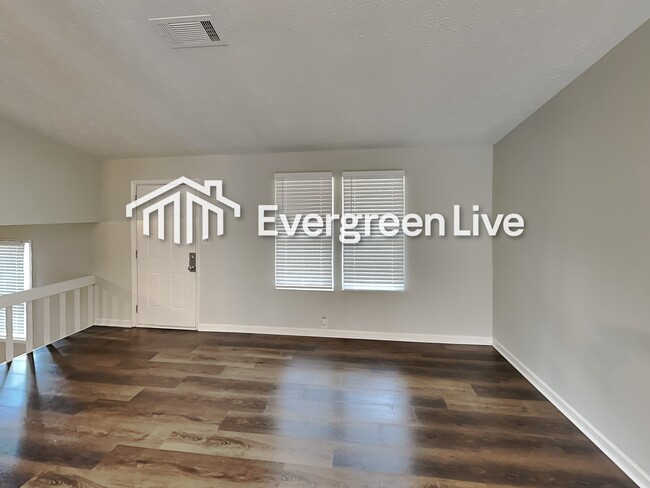 5052 Galbraith Cir in Stone Mountain, GA - Building Photo - Building Photo