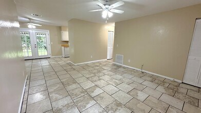 4667 Autumn Woods Way in Tallahassee, FL - Building Photo - Building Photo