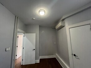 87 Romaine Ave, Unit 6 in Jersey City, NJ - Building Photo - Building Photo