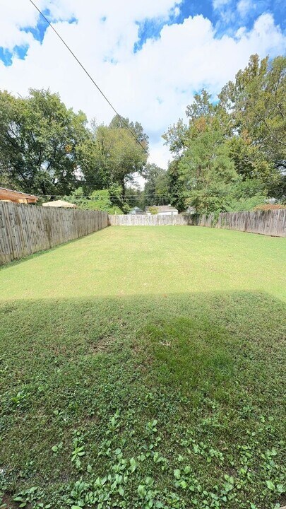3630 Wilshire Rd in Memphis, TN - Building Photo