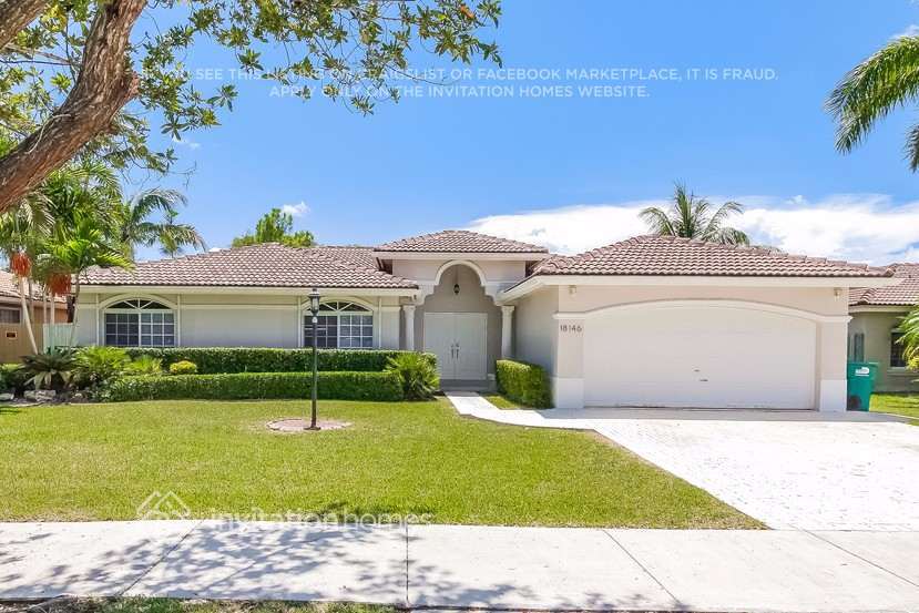 18146 SW 150th Ct in Miami, FL - Foto de edificio