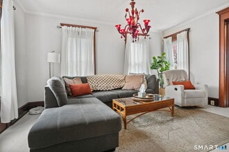 8 Quintard Ave in Norwalk, CT - Building Photo - Building Photo