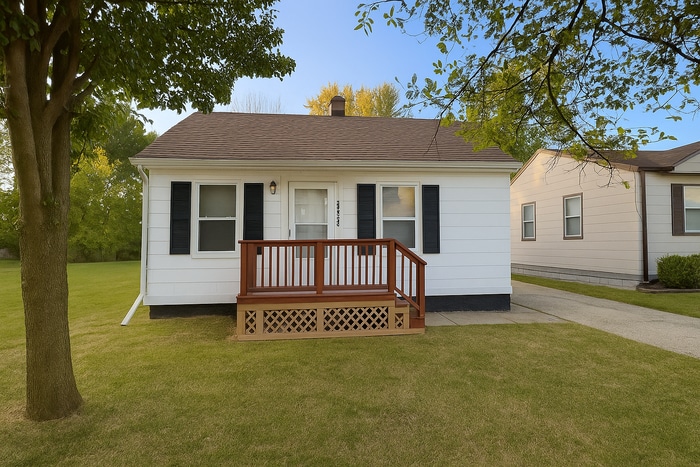 8640 Chalmers Ave in Warren, MI - Building Photo