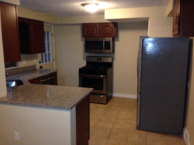 442 Iberia St in Pittsburgh, PA - Foto de edificio - Building Photo