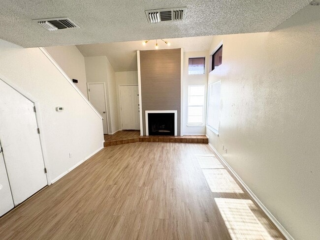 4511 Mistletoe Dr in Wichita Falls, TX - Building Photo - Building Photo
