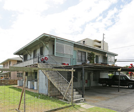 803 Lukepane Ave in Honolulu, HI - Building Photo - Building Photo