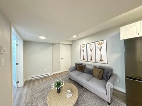 1677 Baseline Rd in Ottawa, ON - Building Photo - Building Photo