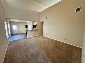 12107 Waterford Run Way in Manor, TX - Building Photo - Building Photo