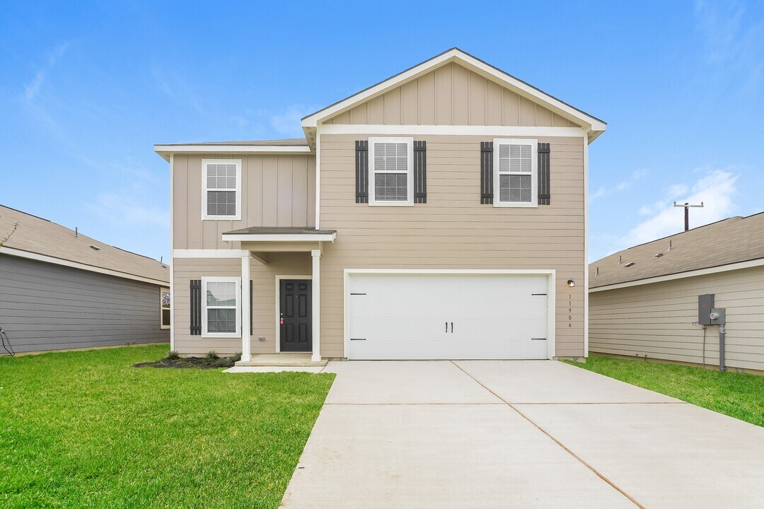 7223 Calypso Cyn in San Antonio, TX - Building Photo