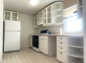 80-54-8164 164th St in Queens, NY - Building Photo - Building Photo