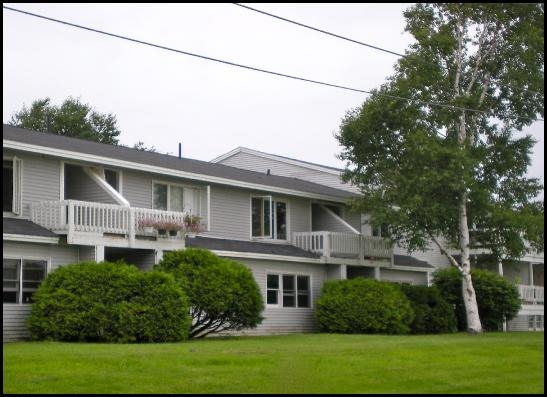 Dockside Apartments in Plattsburgh, NY - Foto de edificio