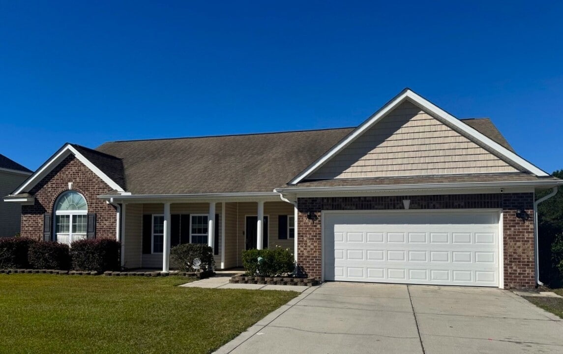 239 Silver Hills Dr in Jacksonville, NC - Building Photo