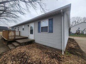 2040 N 4th St in Terre Haute, IN - Building Photo