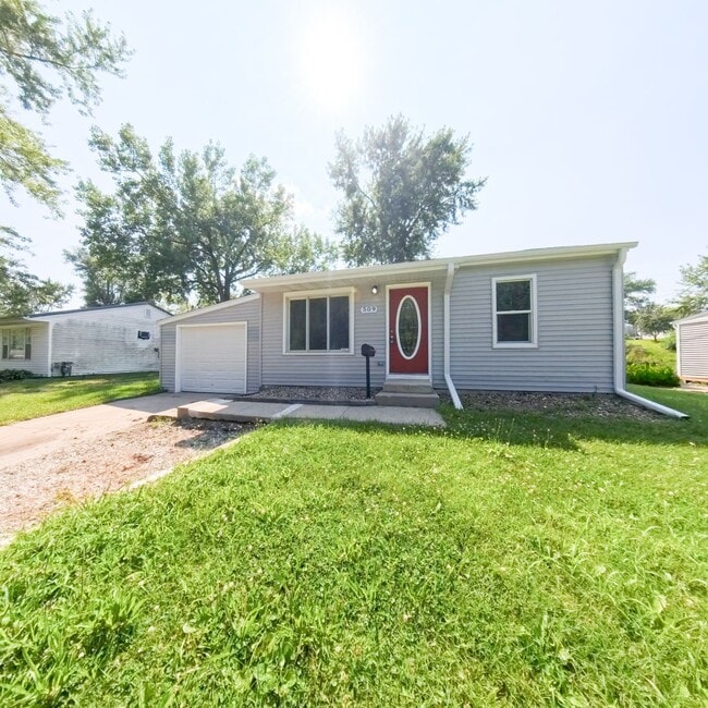 property at 509 E 27th St S